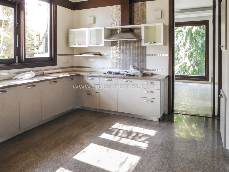 4 BHK Flat For Rent in Panchsheel Park