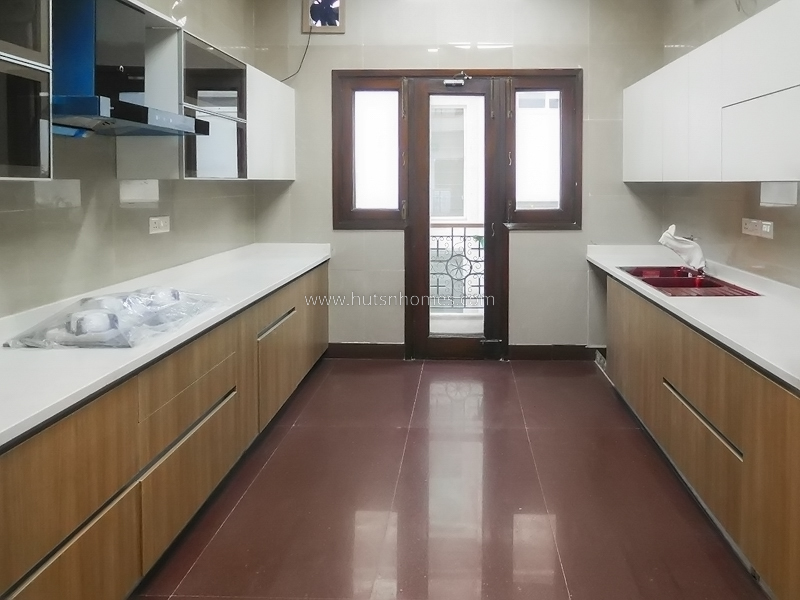 4 BHK Flat For Rent in Panchsheel Park