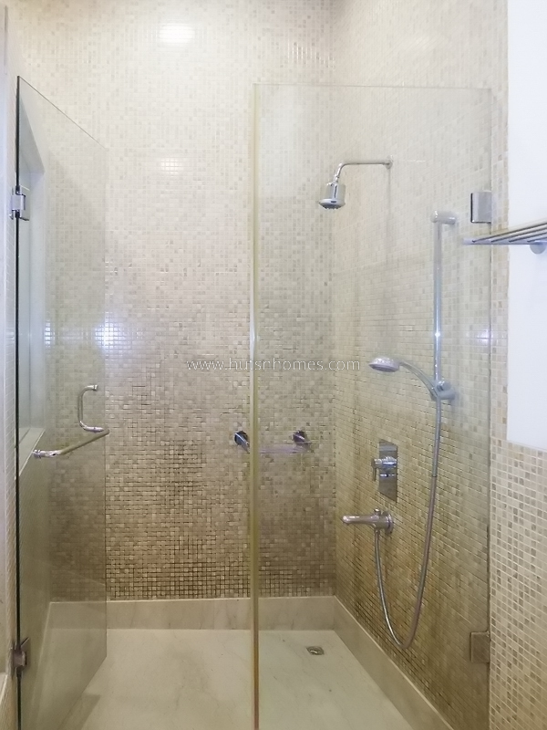 4 BHK Flat For Rent in Panchsheel Park