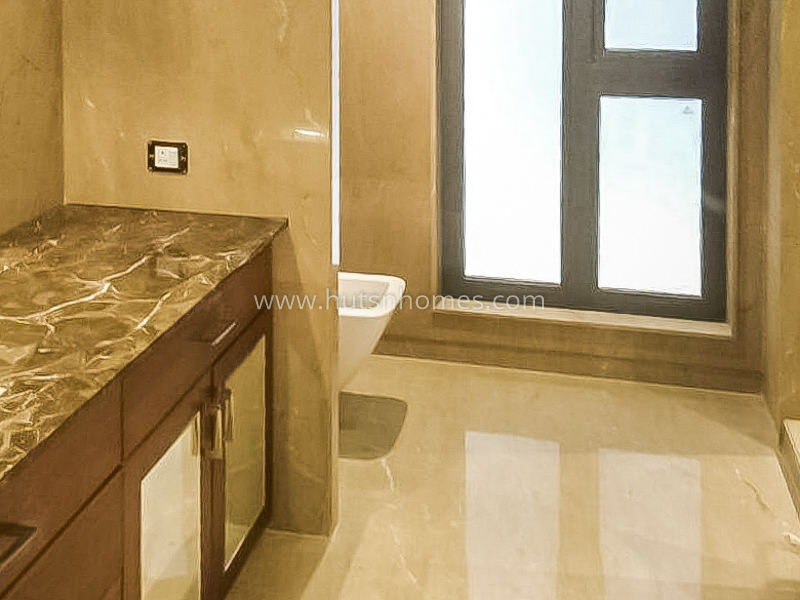 4 BHK Builder Floor For Rent in Panchsheel Park