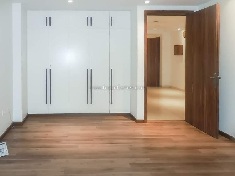 3 BHK Builder Floor For Rent in Green Park Extension