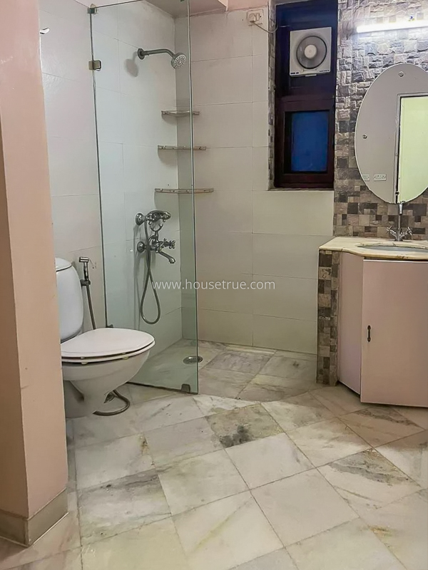 4 BHK Flat For Rent in Panchsheel Park