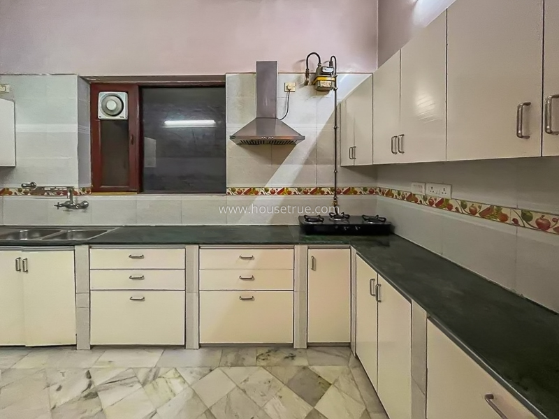 4 BHK Flat For Rent in Panchsheel Park