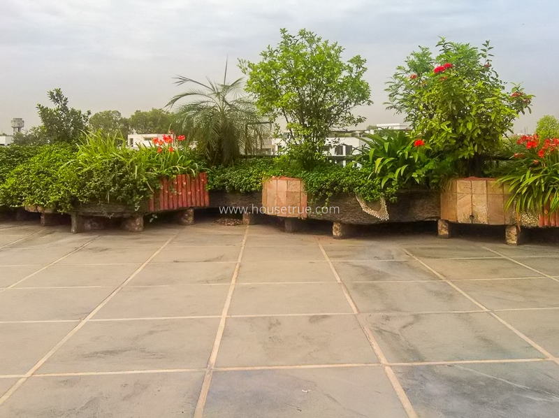 4 BHK Flat For Rent in Panchsheel Park