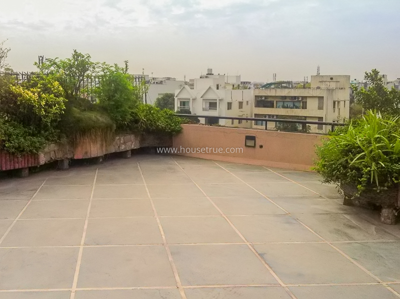 4 BHK Flat For Rent in Panchsheel Park
