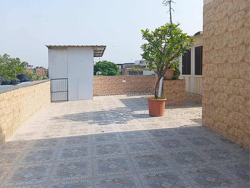 3 BHK Flat For Sale in Defence Colony