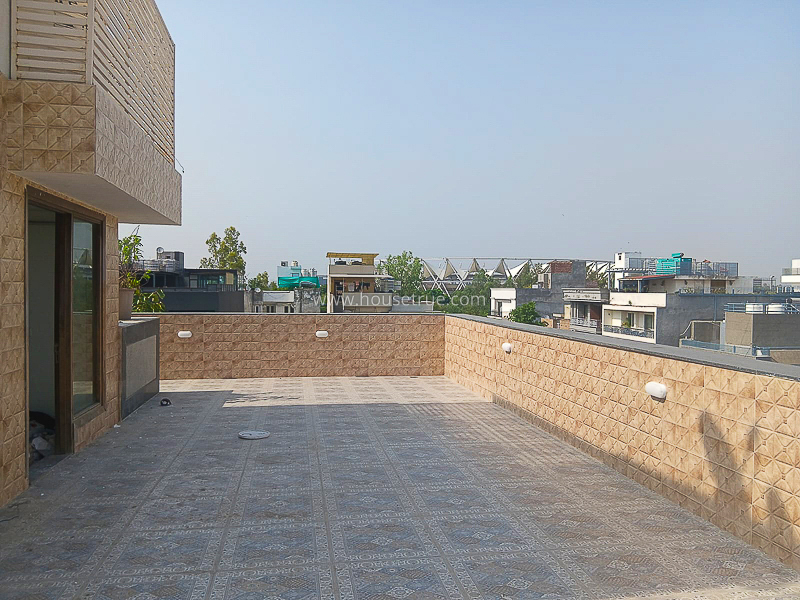 3 BHK Flat For Sale in Defence Colony