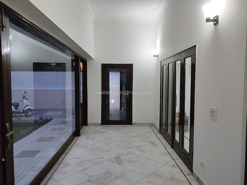 18 BHK House For Rent in Hauz Khas Enclave