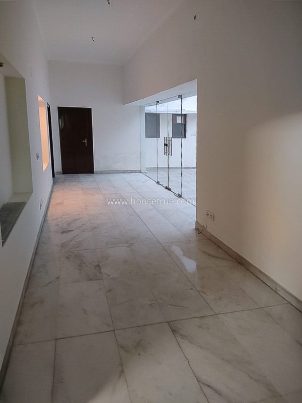18 BHK House For Rent in Hauz Khas Enclave