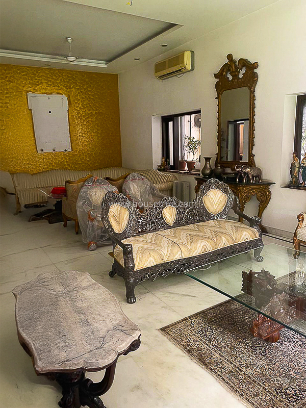 18 BHK House For Rent in Hauz Khas Enclave