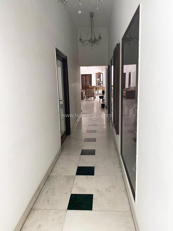 18 BHK House For Rent in Hauz Khas Enclave