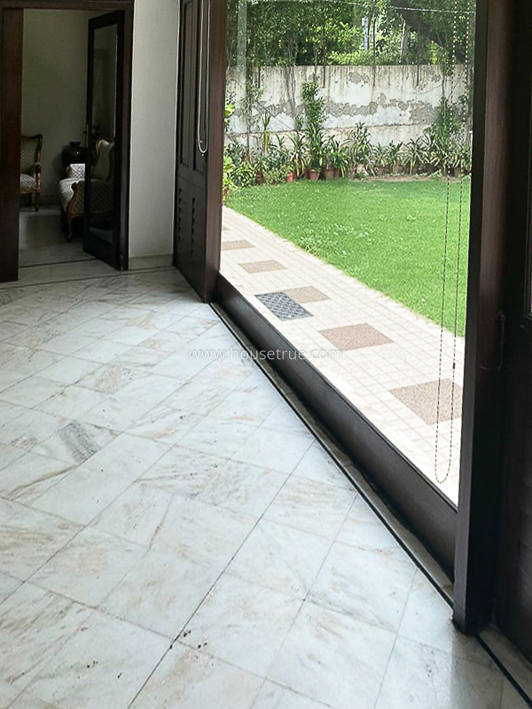 18 BHK House For Rent in Hauz Khas Enclave