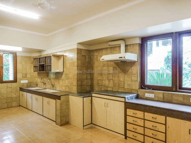 5 BHK Farm House For Rent in Sultanpur