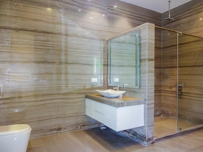 5 BHK Farm House For Rent in Gadaipur