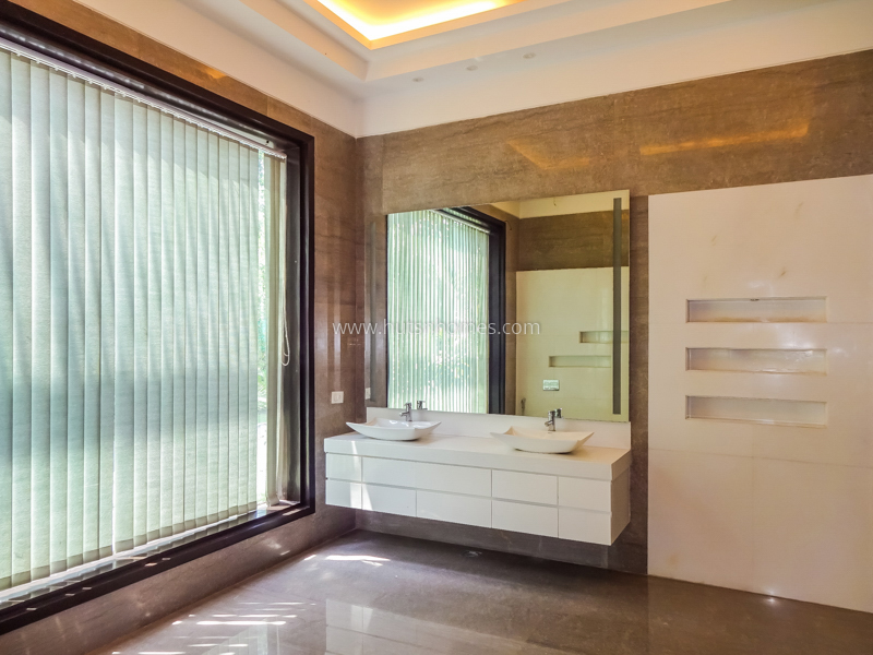 5 BHK Farm House For Rent in Gadaipur