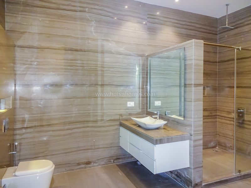 5 BHK Farm House For Rent in Gadaipur