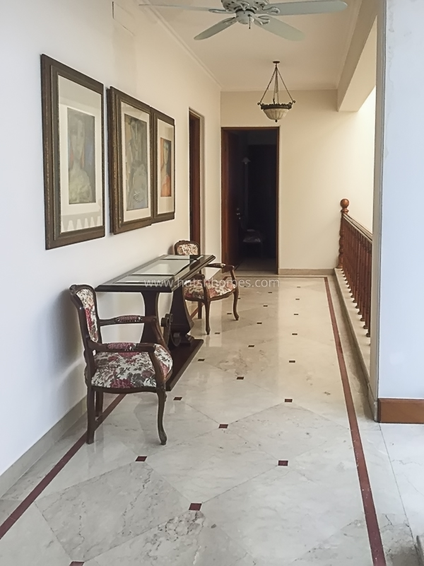 3 BHK House For Rent in Panchsheel Park
