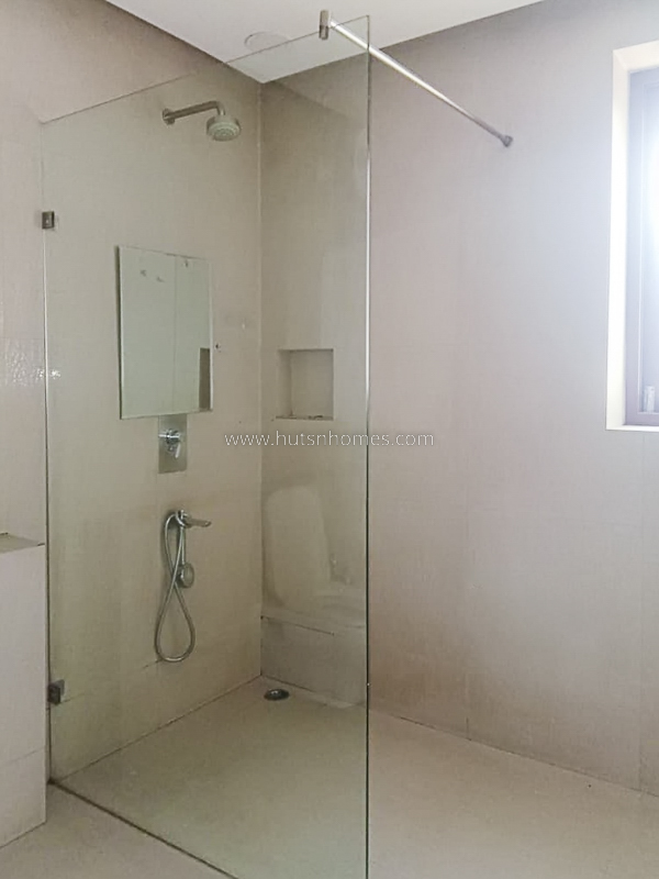 4 BHK Flat For Rent in Panchsheel Park
