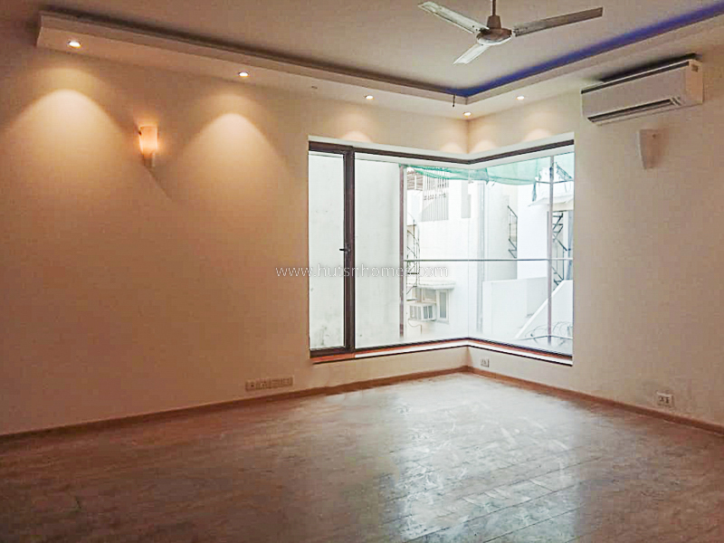 4 BHK Flat For Rent in Panchsheel Park