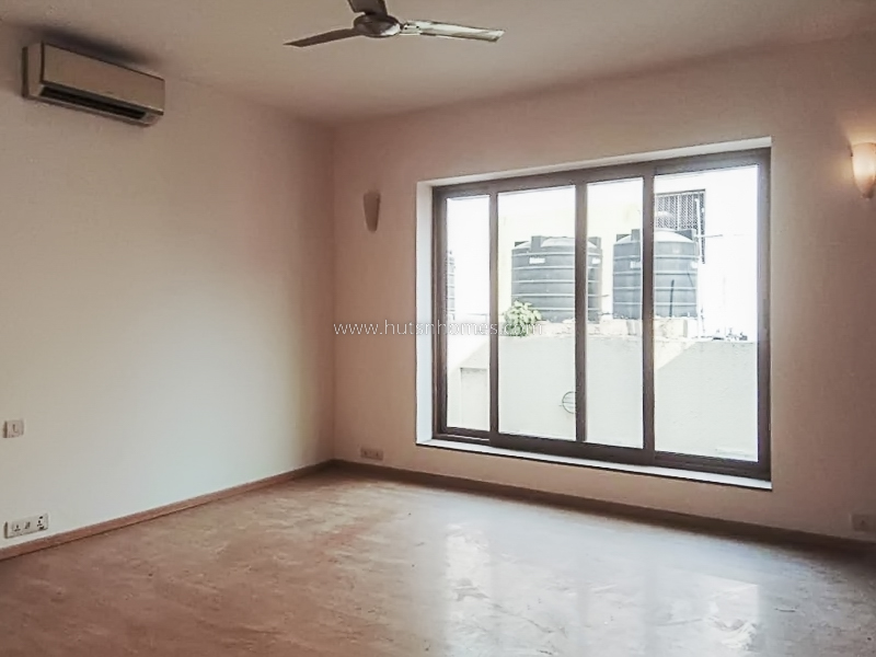 4 BHK Flat For Rent in Panchsheel Park