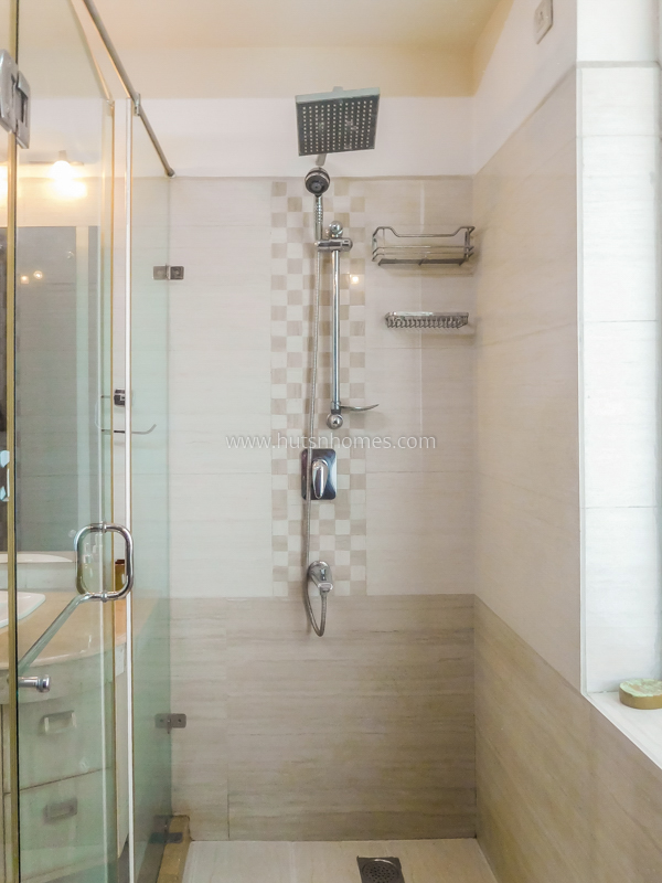 4 BHK Flat For Rent in Panchsheel Park