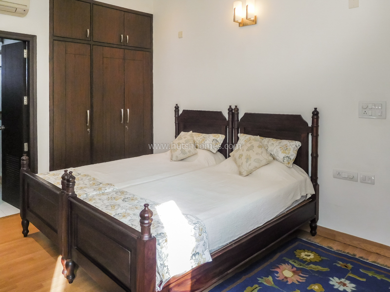 4 BHK Flat For Rent in Panchsheel Park
