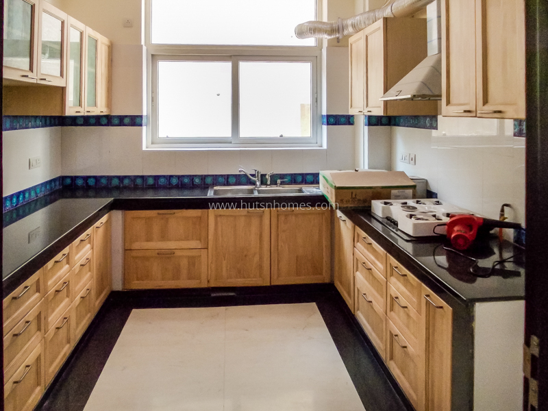 4 BHK Flat For Rent in Panchsheel Park