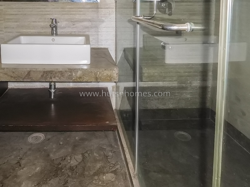 4 BHK Duplex For Rent in Panchsheel Park