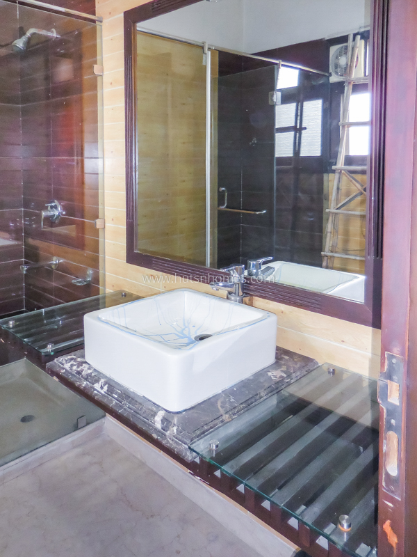 5 BHK Flat For Rent in Panchsheel Park