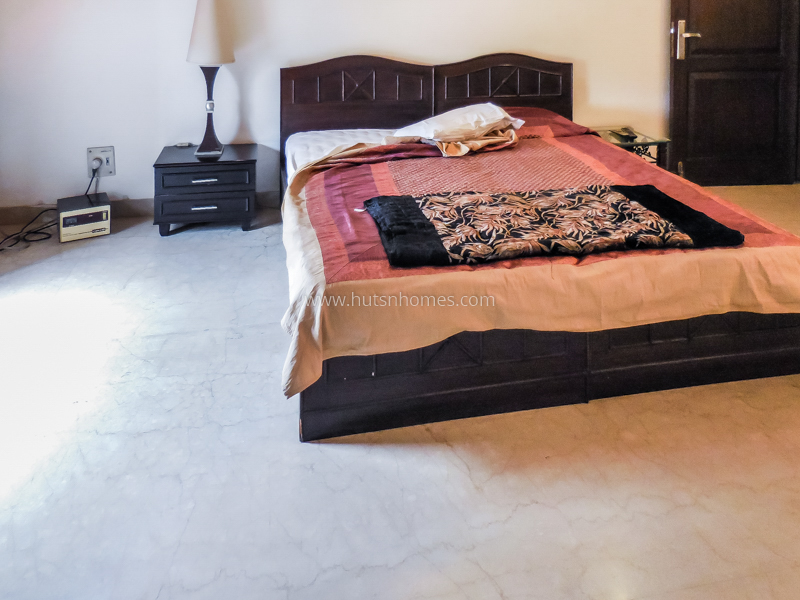 5 BHK Flat For Rent in Panchsheel Park