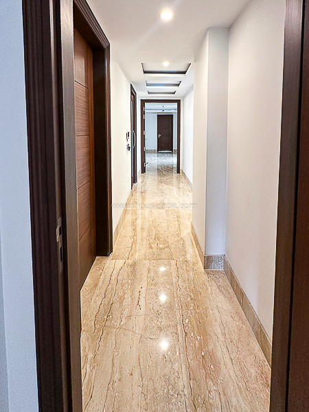 5 BHK Flat For Rent in Panchsheel Park