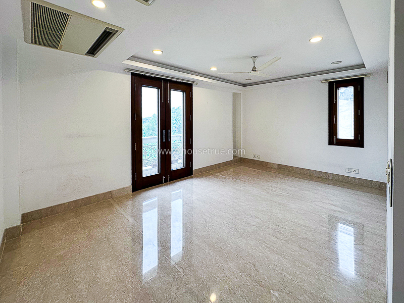 5 BHK Flat For Rent in Panchsheel Park