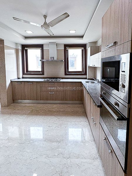 5 BHK Flat For Rent in Panchsheel Park