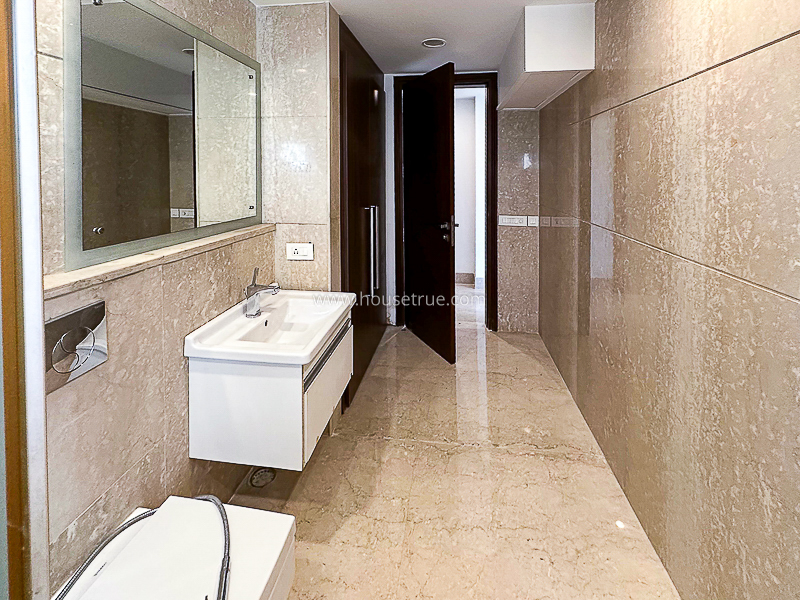 5 BHK Flat For Rent in Panchsheel Park