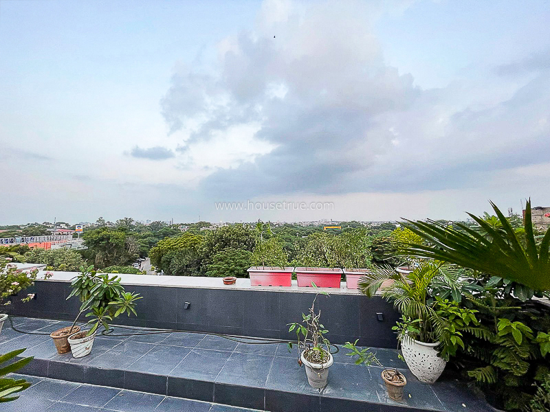 5 BHK Flat For Rent in Panchsheel Park