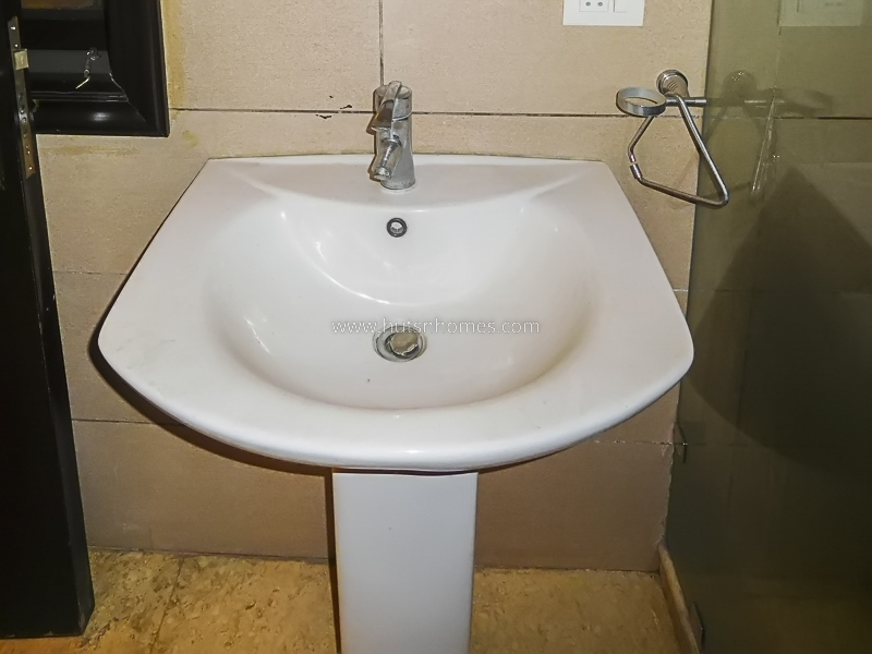 3 BHK Flat For Rent in Panchsheel Park