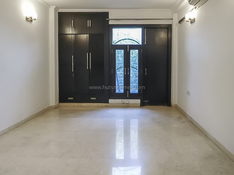 3 BHK Flat For Rent in Panchsheel Park