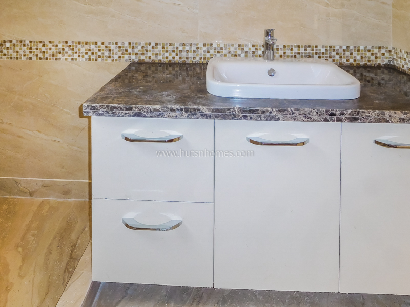 4 BHK Flat For Rent in Green Park Extension