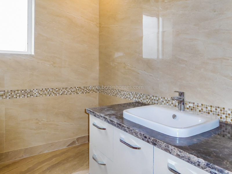 4 BHK Flat For Rent in Green Park Extension