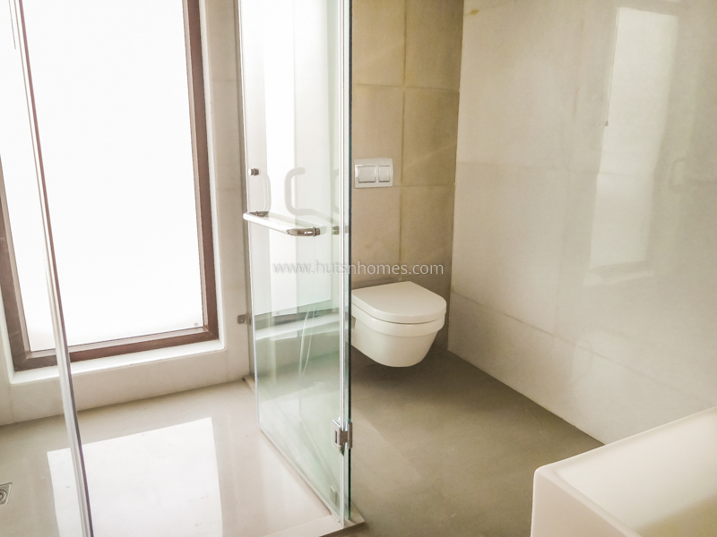 4 BHK Flat For Rent in Green Park Extension