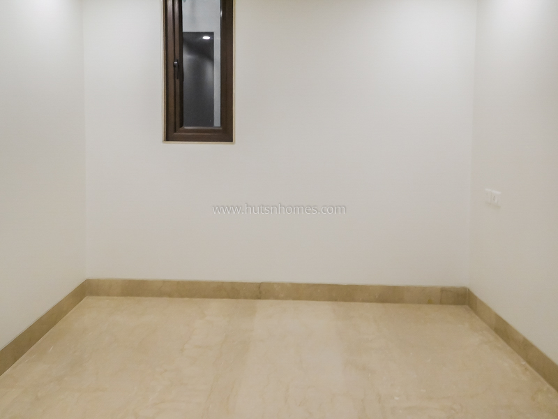 4 BHK Flat For Rent in Green Park Extension