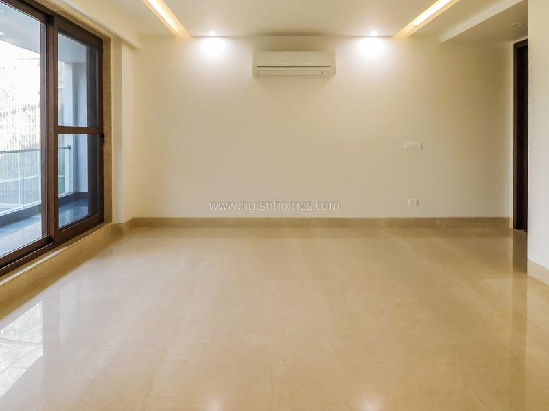 4 BHK Flat For Rent in Green Park Extension