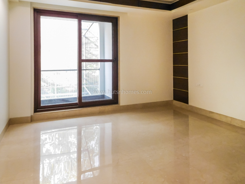 4 BHK Flat For Rent in Green Park Extension