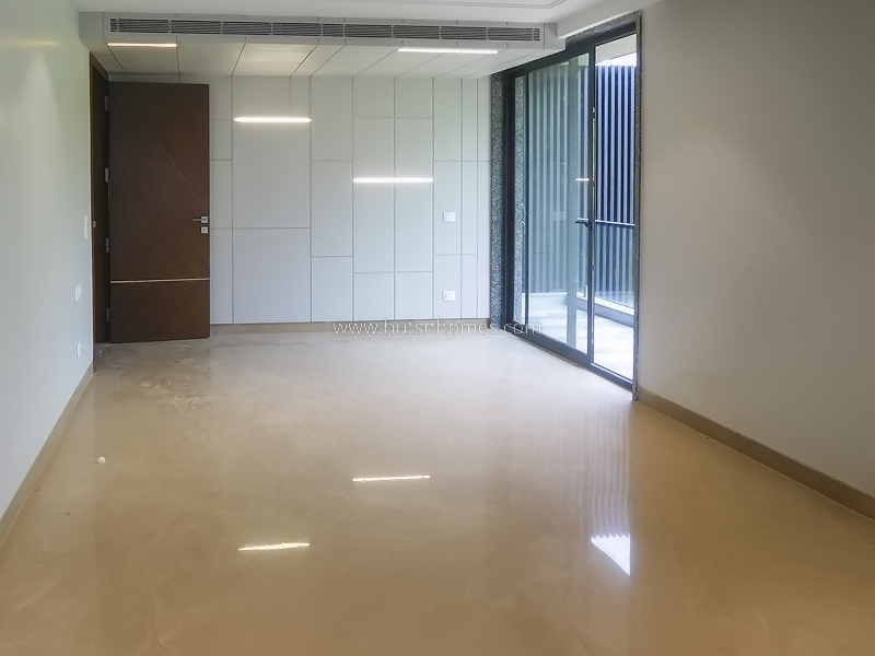 4 BHK Builder Floor For Rent in West End Colony