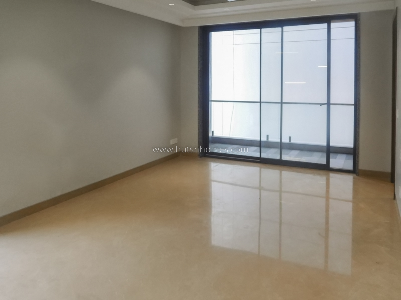 4 BHK Builder Floor For Rent in West End Colony