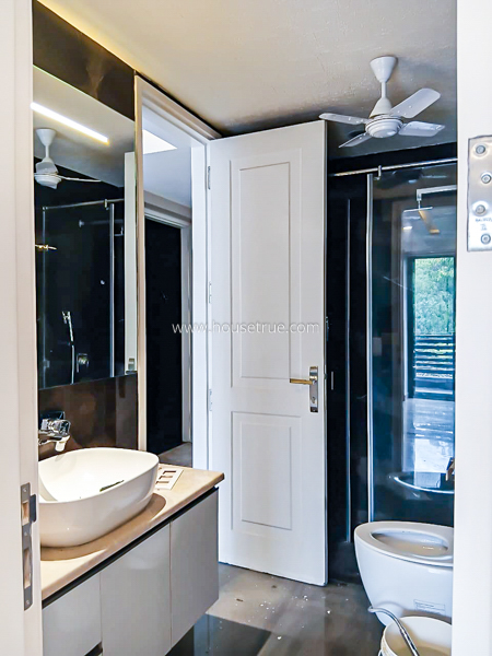 3 BHK Flat For Rent in Defence Colony