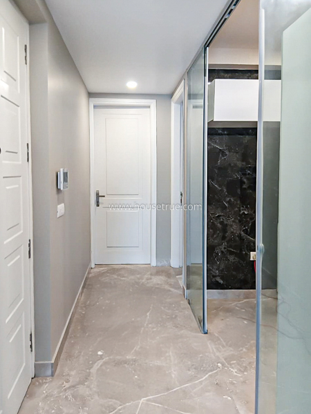 3 BHK Flat For Rent in Defence Colony