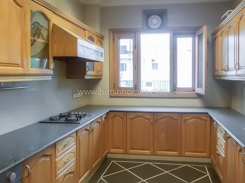 4 BHK Flat For Sale in Vasant Vihar