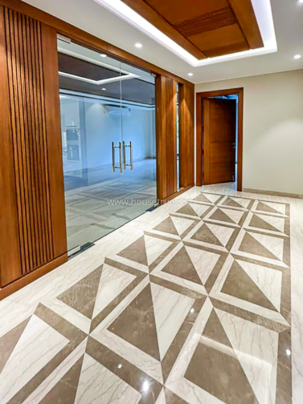 3 BHK Flat For Rent in Defence Colony