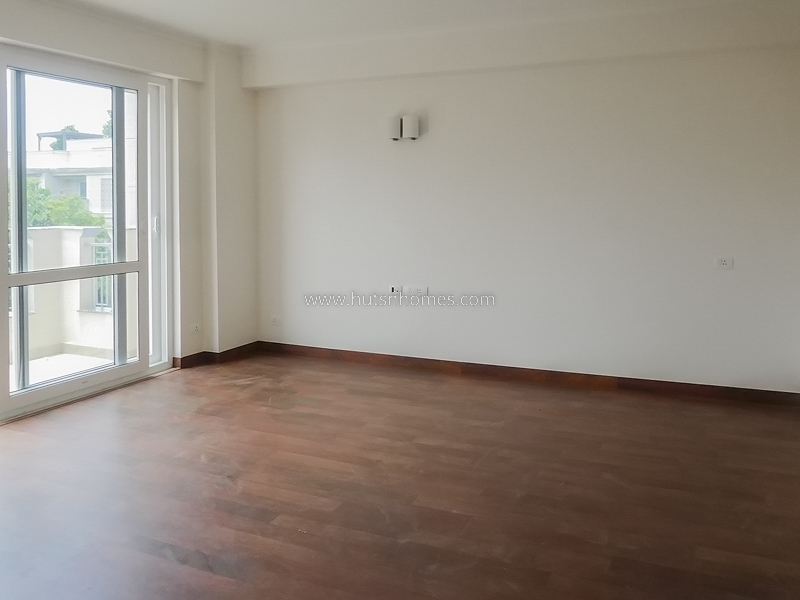 4 BHK Builder Floor For Sale in West End Colony